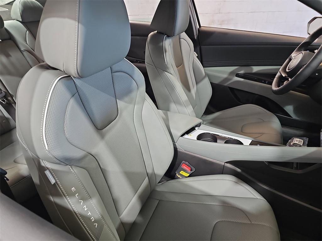 new 2025 Hyundai ELANTRA HEV car, priced at $25,744