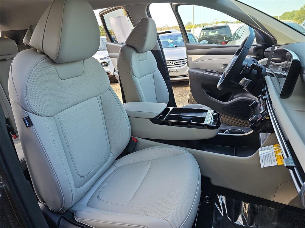 new 2026 Hyundai TUCSON Hybrid car, priced at $33,377