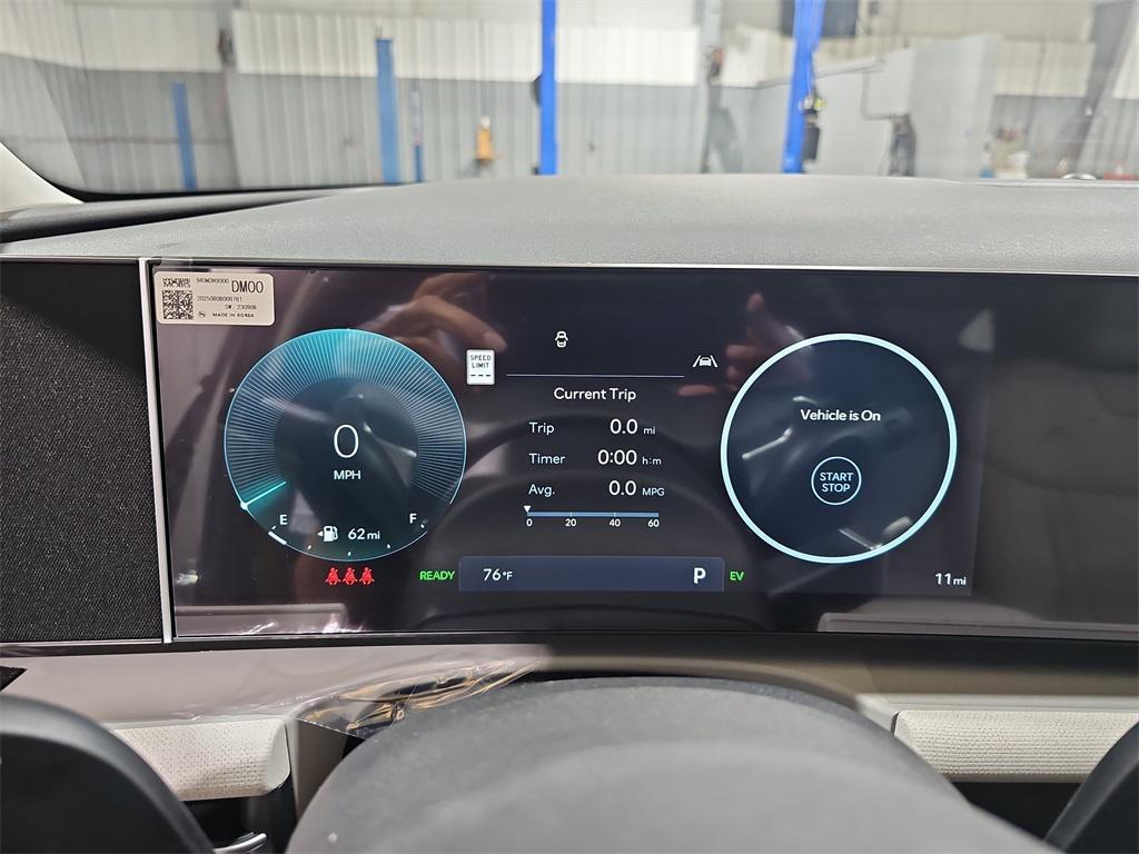 new 2026 Hyundai TUCSON Hybrid car, priced at $33,450