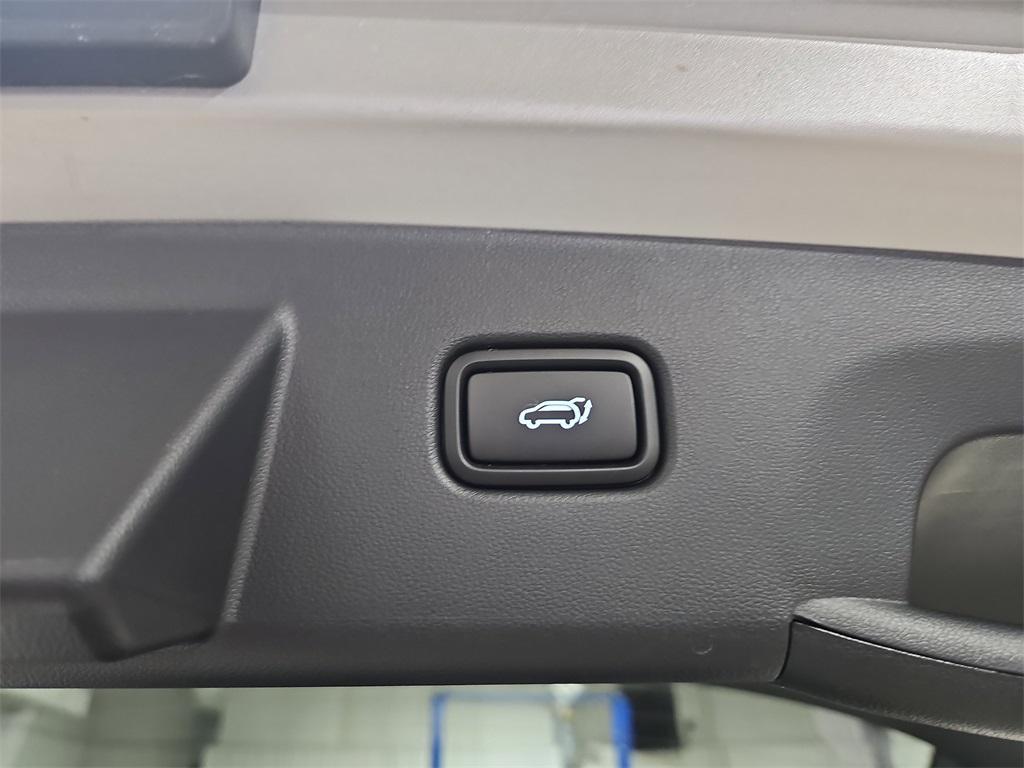 new 2026 Hyundai TUCSON Hybrid car, priced at $33,450