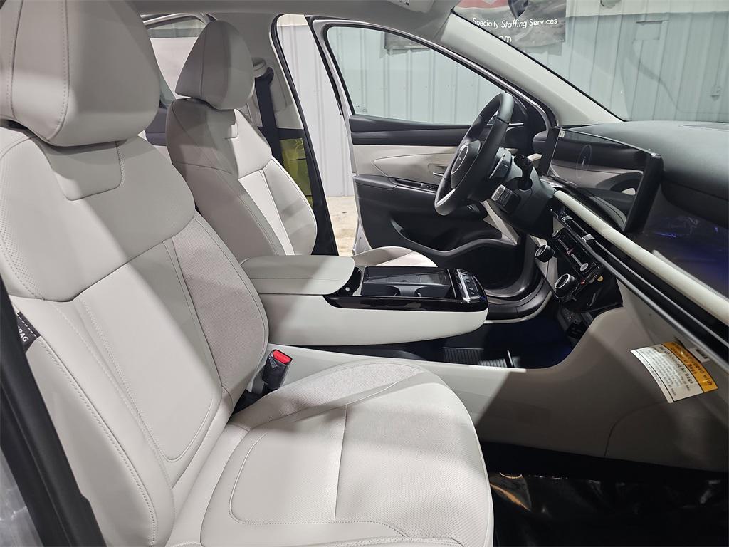 new 2026 Hyundai TUCSON Hybrid car, priced at $33,450