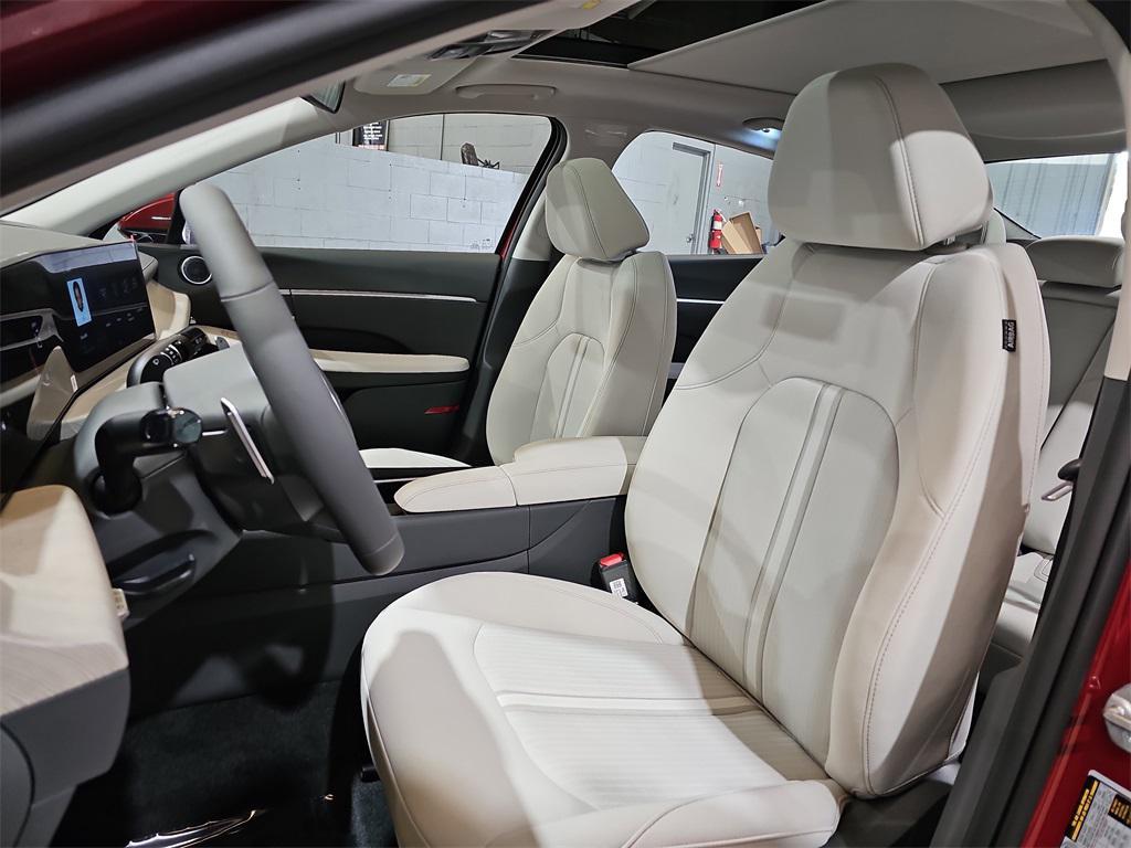 new 2026 Hyundai Sonata Hybrid car, priced at $33,531