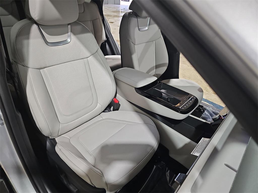new 2026 Hyundai Tucson car, priced at $40,123