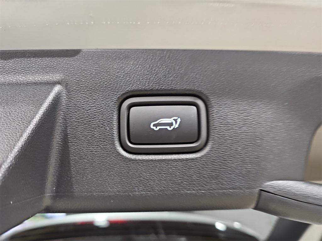 new 2026 Hyundai Tucson car, priced at $40,123