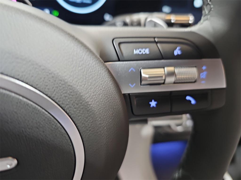 new 2025 Hyundai TUCSON Hybrid car, priced at $36,260