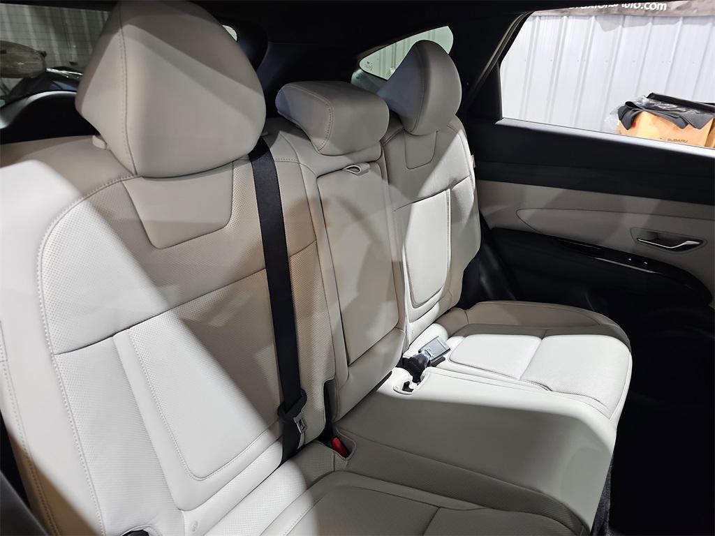 new 2025 Hyundai TUCSON Hybrid car, priced at $36,260