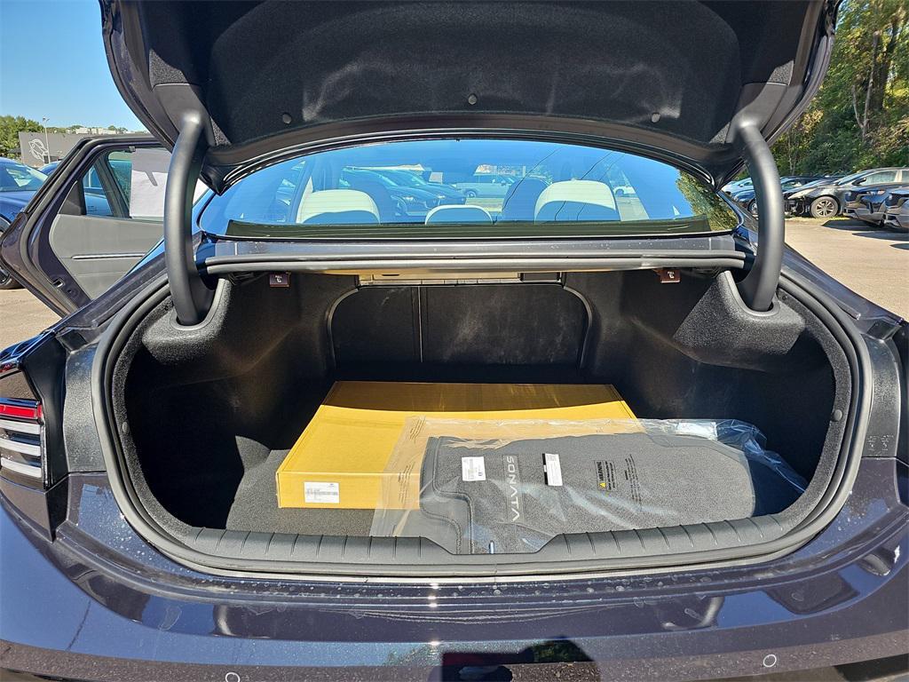 new 2026 Hyundai Sonata Hybrid car, priced at $38,650