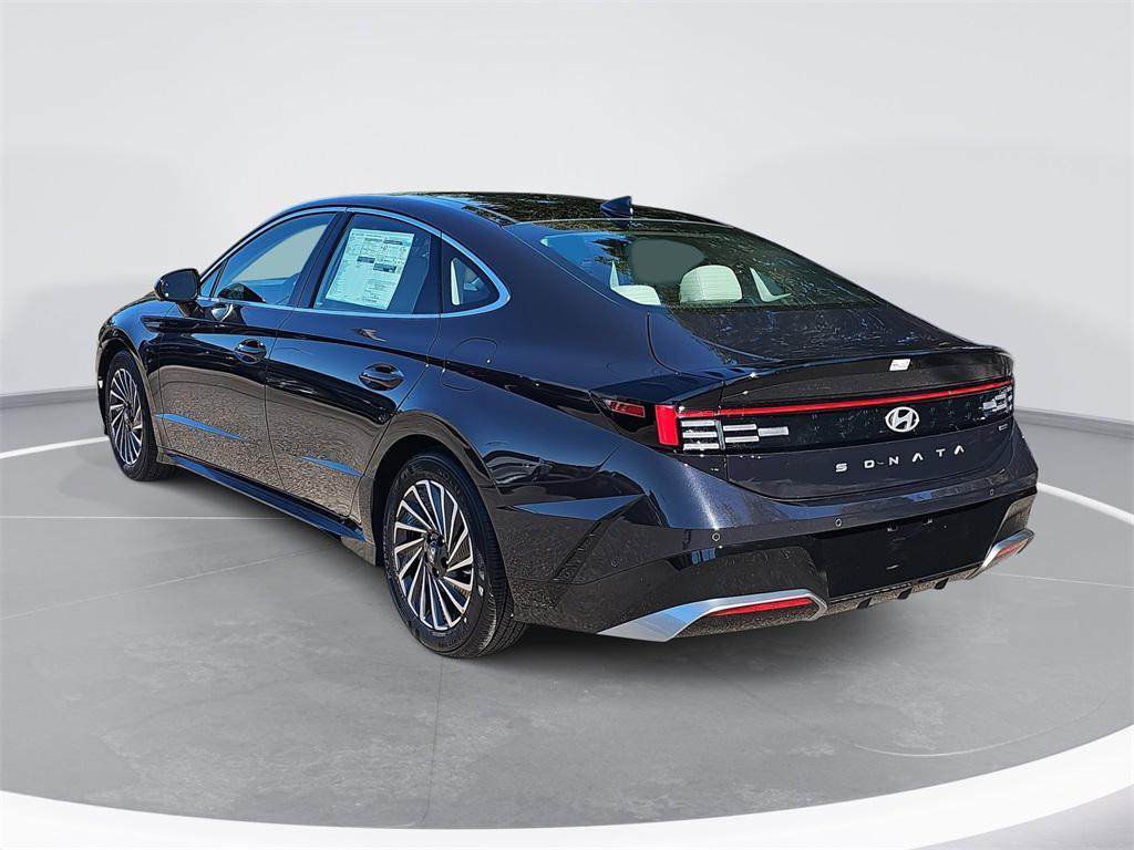 new 2026 Hyundai Sonata Hybrid car, priced at $38,650