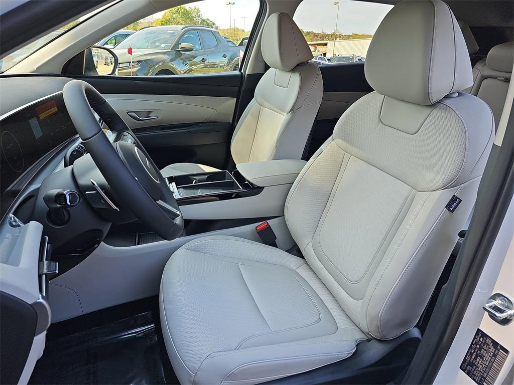 new 2026 Hyundai TUCSON Hybrid car, priced at $33,166