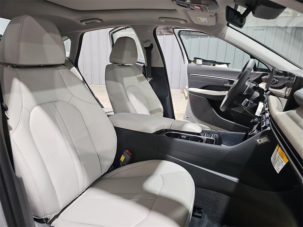 new 2026 Hyundai Sonata Hybrid car, priced at $38,650