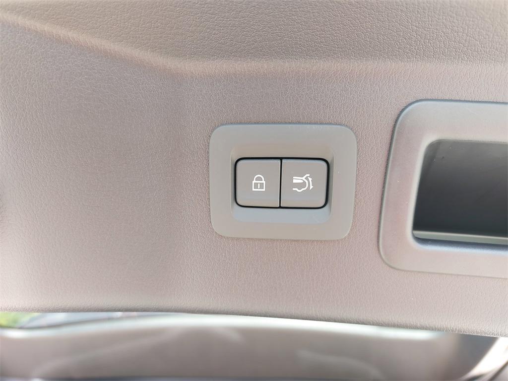 new 2025 Mazda CX-90 car