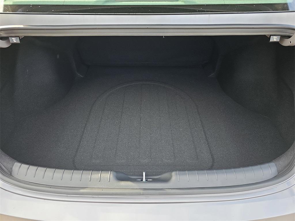 new 2026 Hyundai ELANTRA HEV car, priced at $25,916