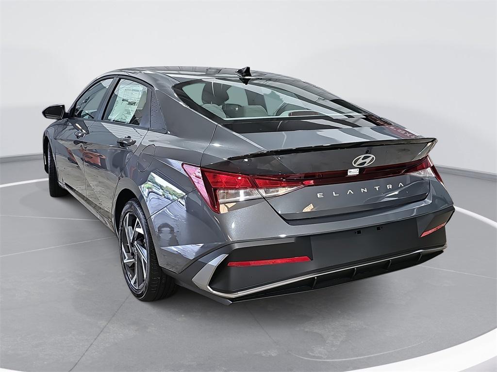 new 2025 Hyundai Elantra car, priced at $21,382