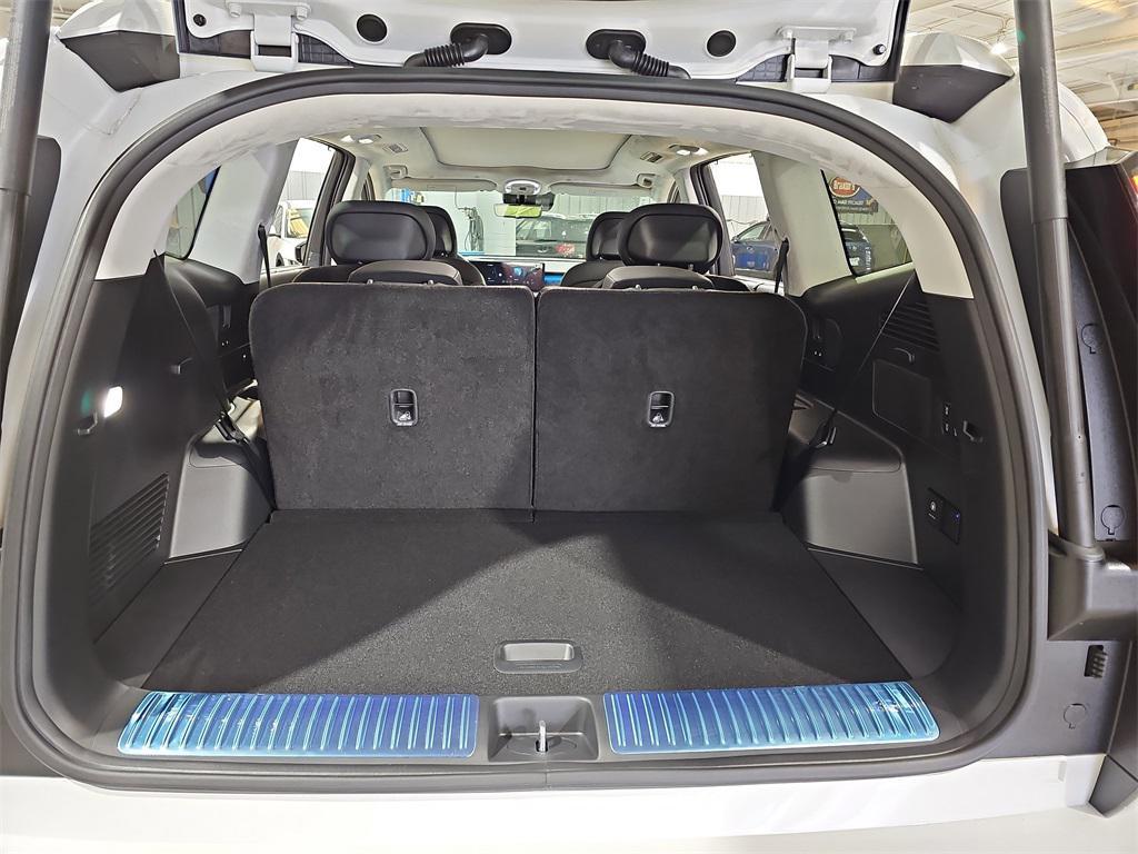 new 2026 Hyundai IONIQ 9 car, priced at $72,302