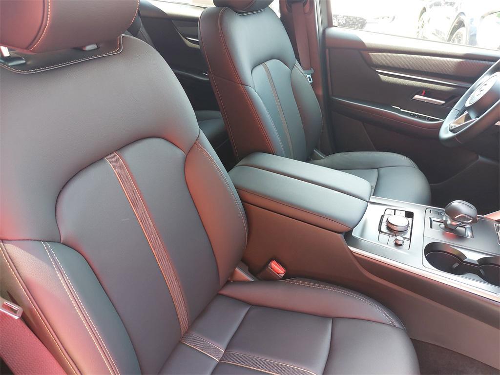 new 2025 Mazda CX-90 car