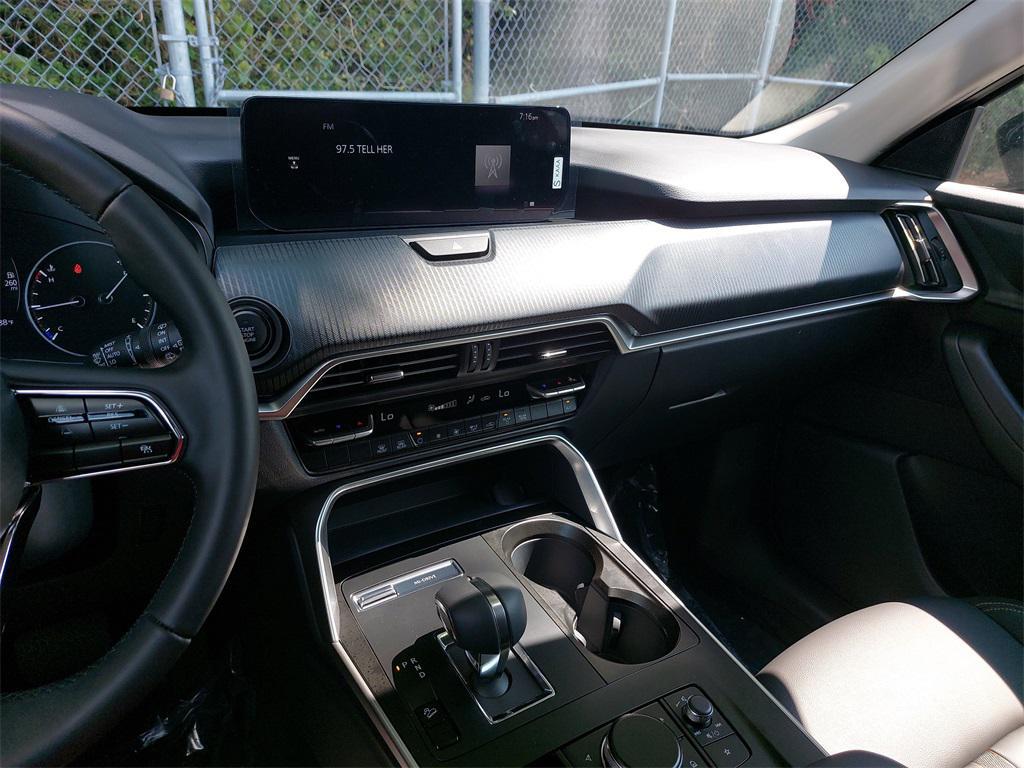 new 2025 Mazda CX-90 car