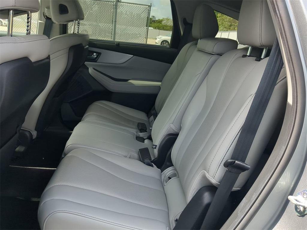 used 2023 Acura MDX car, priced at $38,986