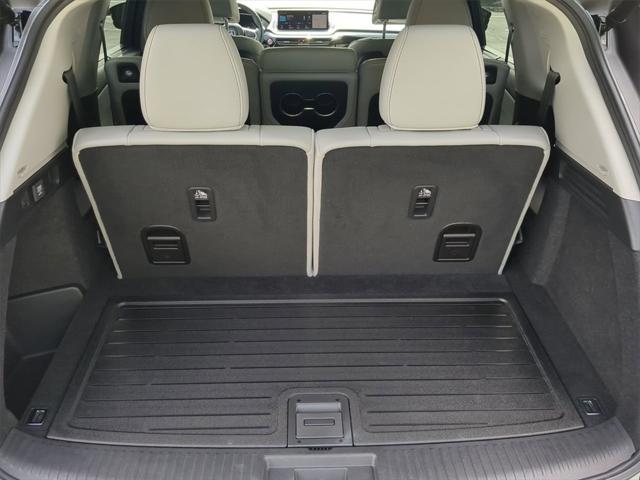 used 2023 Acura MDX car, priced at $39,986