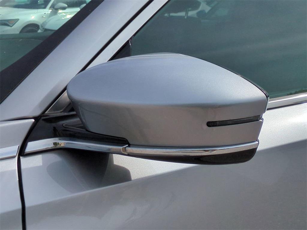 used 2023 Acura MDX car, priced at $41,205