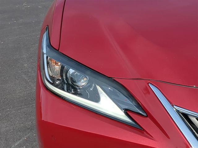 used 2020 Lexus ES 350 car, priced at $30,856