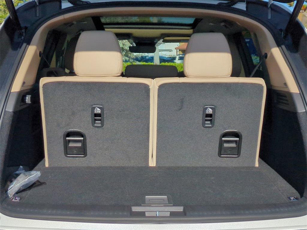 new 2026 Acura MDX car, priced at $53,750