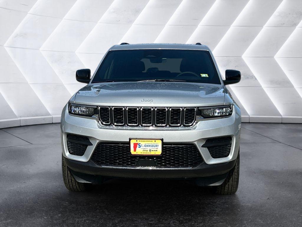 new 2025 Jeep Grand Cherokee car, priced at $42,567