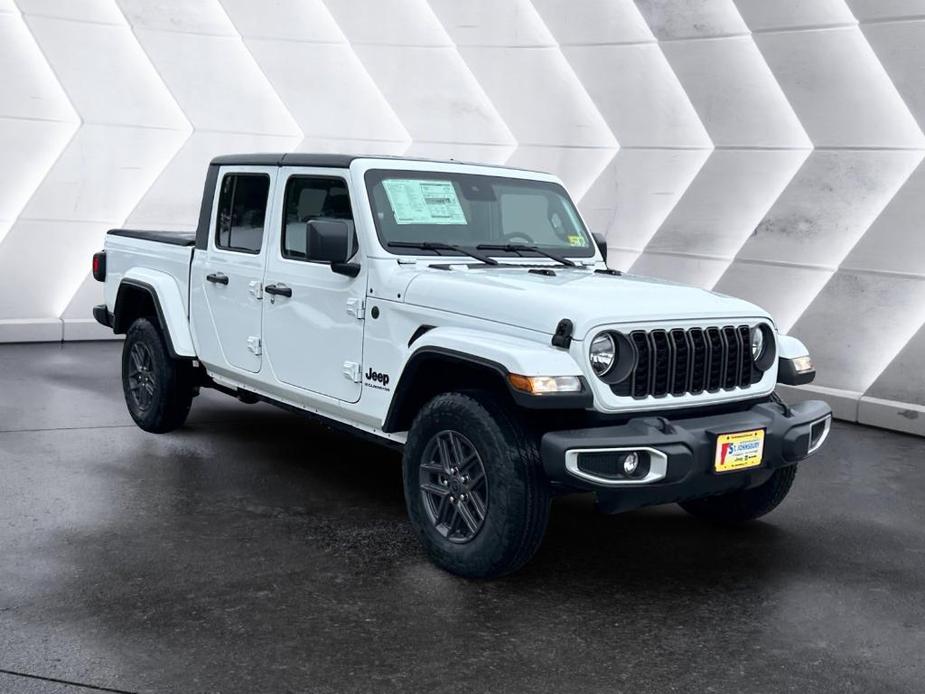 new 2024 Jeep Gladiator car, priced at $48,003