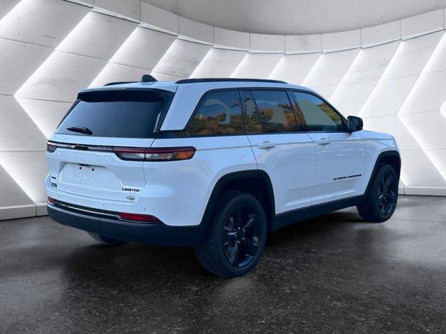 new 2025 Jeep Grand Cherokee car, priced at $50,475