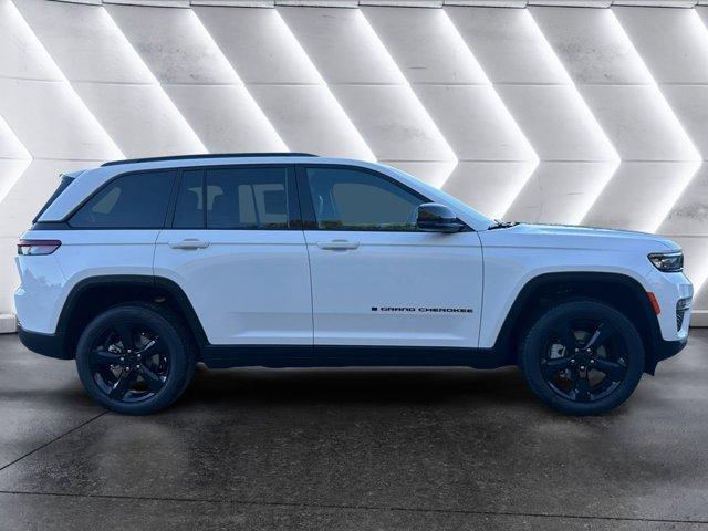 new 2025 Jeep Grand Cherokee car, priced at $50,475