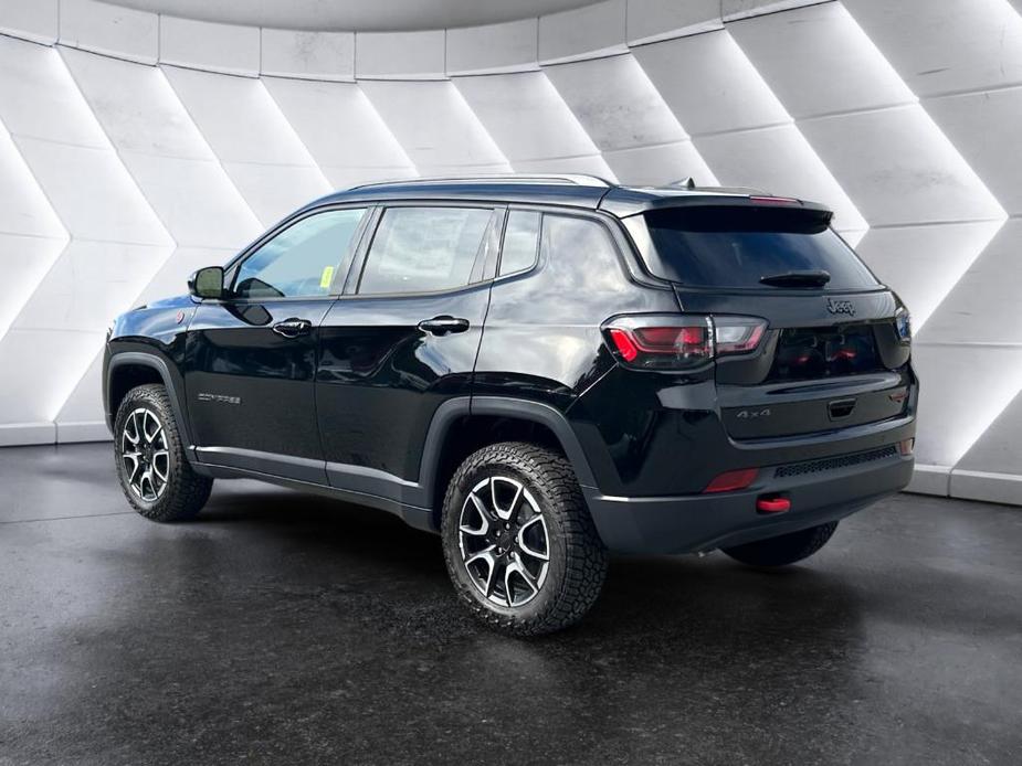 new 2024 Jeep Compass car, priced at $39,088