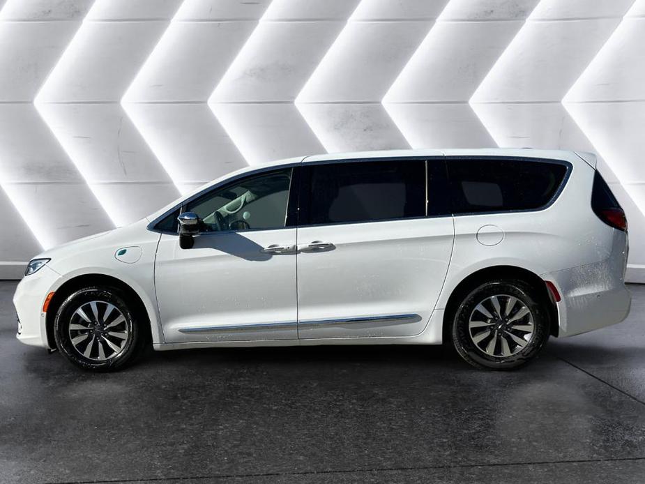 new 2023 Chrysler Pacifica Hybrid car, priced at $47,980