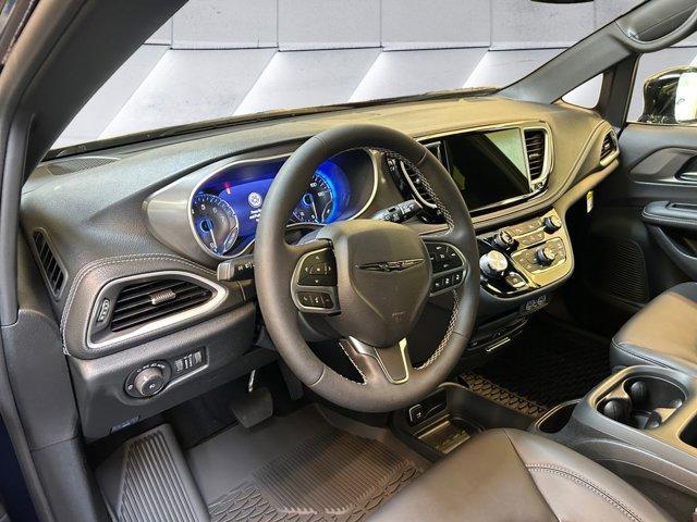 new 2025 Chrysler Pacifica car, priced at $52,278