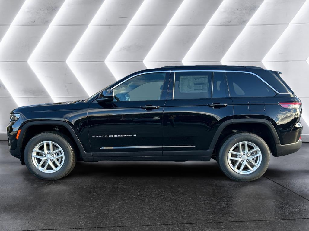 new 2025 Jeep Grand Cherokee car, priced at $42,465