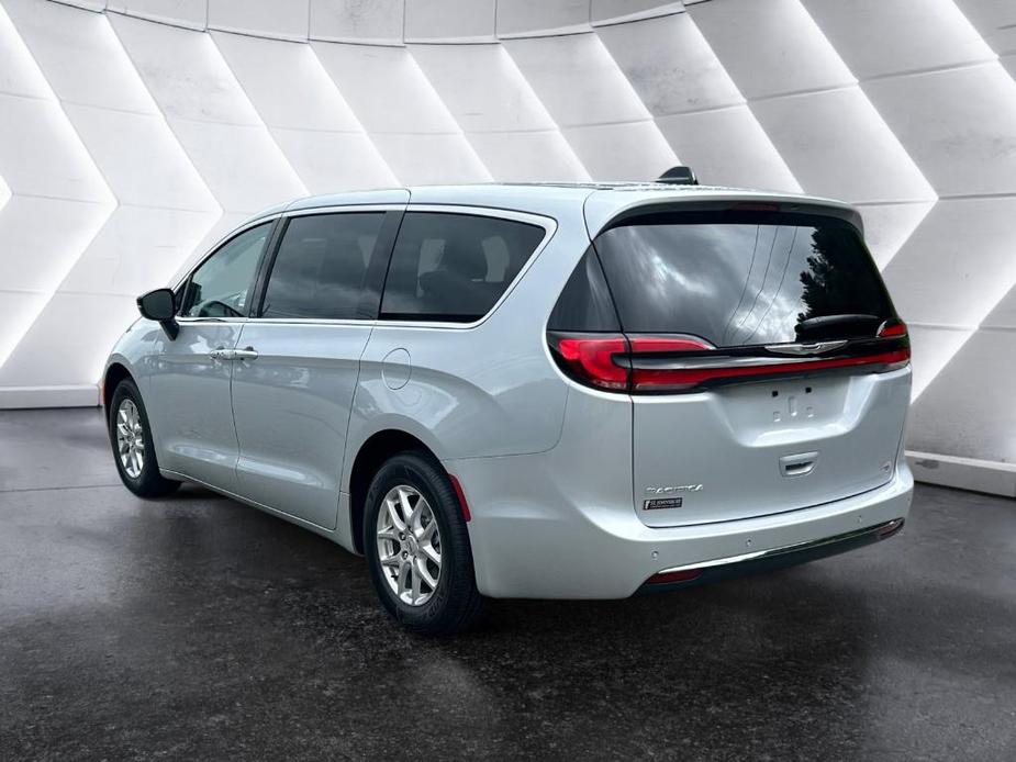 new 2024 Chrysler Pacifica car, priced at $43,590