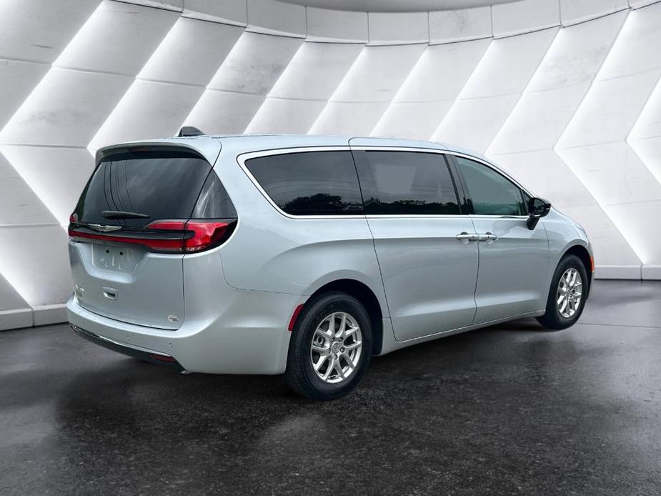 new 2024 Chrysler Pacifica car, priced at $43,590