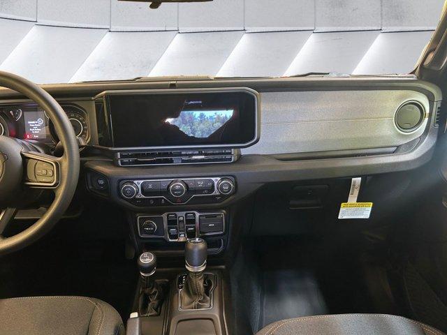 new 2025 Jeep Wrangler car, priced at $40,024