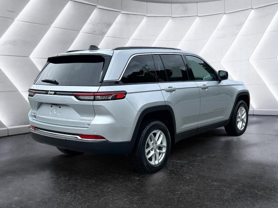 new 2024 Jeep Grand Cherokee car, priced at $41,407