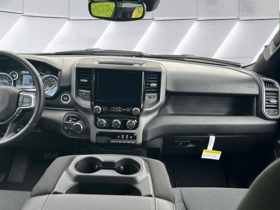 new 2025 Ram 1500 car, priced at $47,565