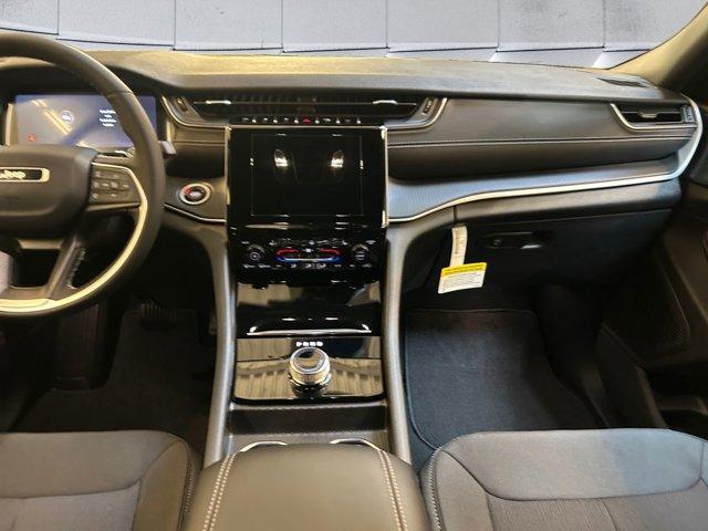 new 2025 Jeep Grand Cherokee car, priced at $41,527