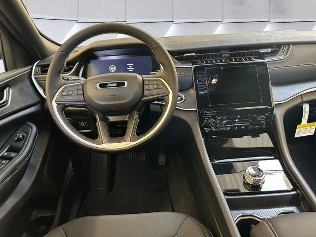 new 2025 Jeep Grand Cherokee car, priced at $41,009