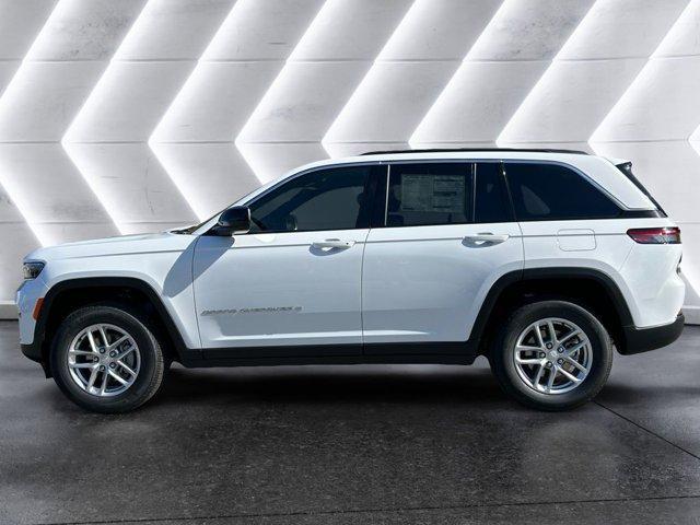 new 2025 Jeep Grand Cherokee car, priced at $41,009