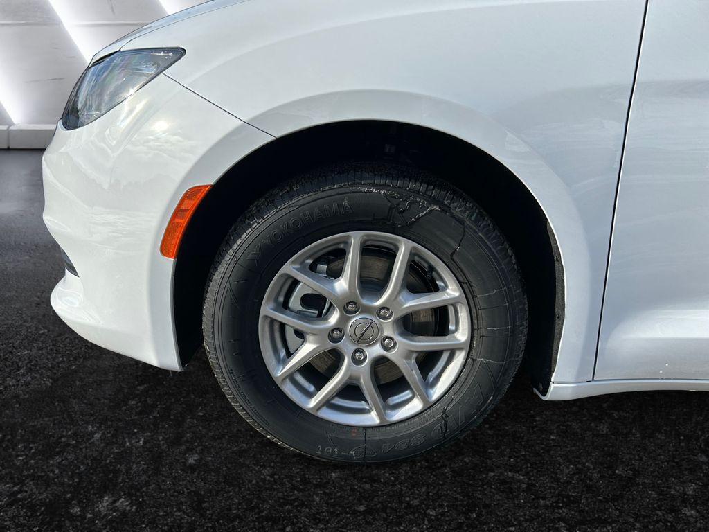 new 2025 Chrysler Voyager car, priced at $40,808