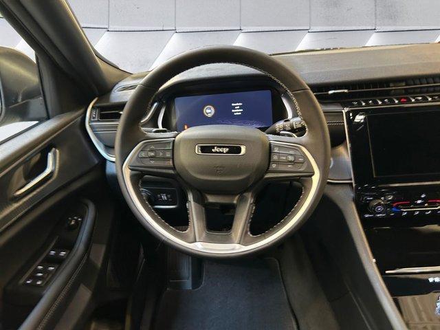 new 2025 Jeep Grand Cherokee car, priced at $41,527