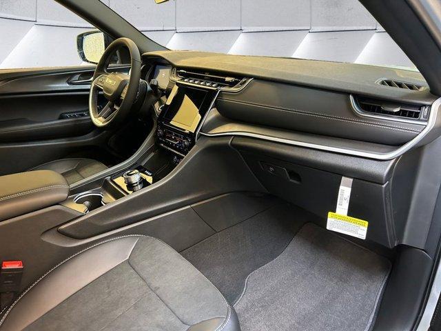 new 2025 Jeep Grand Cherokee car, priced at $45,188