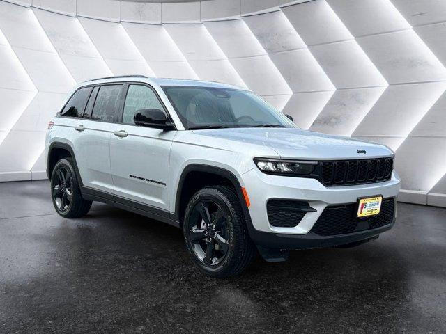 new 2025 Jeep Grand Cherokee car, priced at $45,188