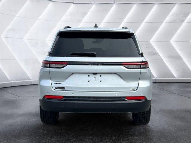 new 2025 Jeep Grand Cherokee car, priced at $45,188