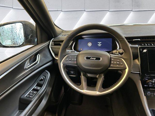 new 2025 Jeep Grand Cherokee car, priced at $45,188