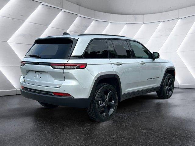 new 2025 Jeep Grand Cherokee car, priced at $45,188