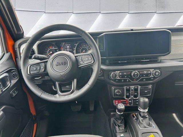 new 2025 Jeep Wrangler car, priced at $52,197