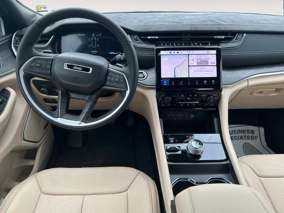 new 2023 Jeep Grand Cherokee L car, priced at $52,177